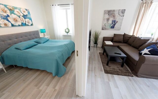 Townhouse Apartments