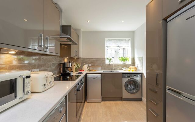 March Apartment