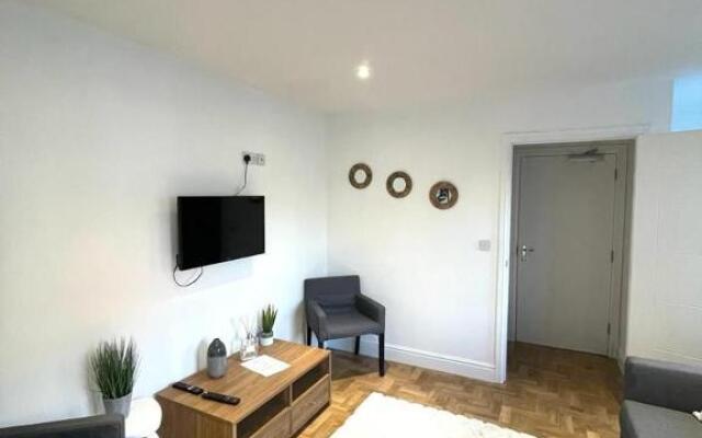 Prosper House Apartment 5