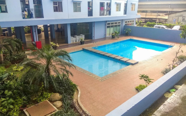 Simply Studio At Green Park View Apartment