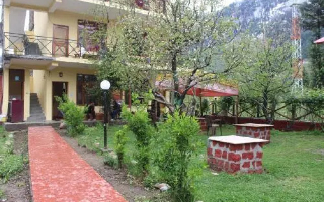 Red House Cafe Manali