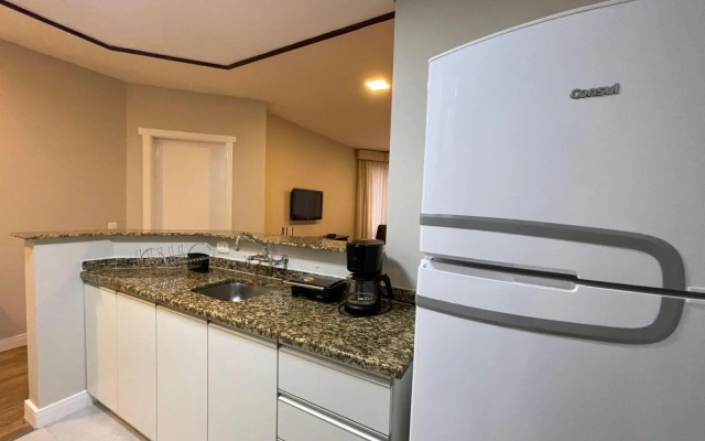 Apartamento a 100m da Rua Coberta