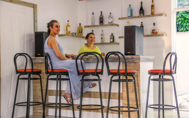 Aysev Hotel
