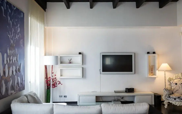 Rental In Rome Cosmopolitan Hi-tech Luxury Apartment