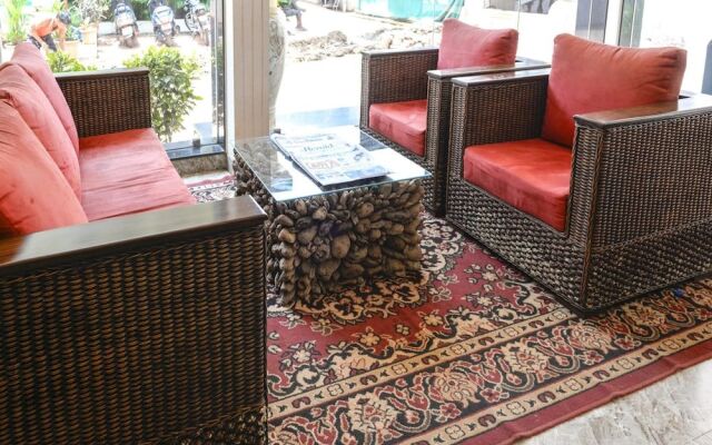 OYO 878 Hotel Sunkissed Plaza