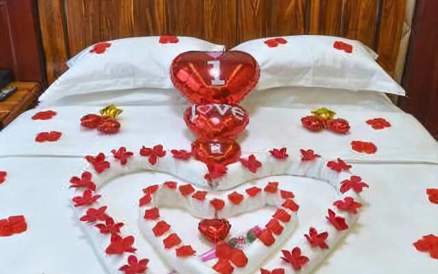 Bianjing Guomao Hotel