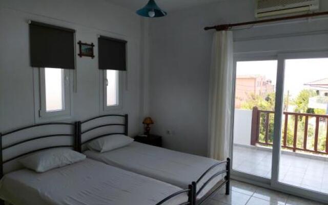 Lelegianni Studios and Apartments
