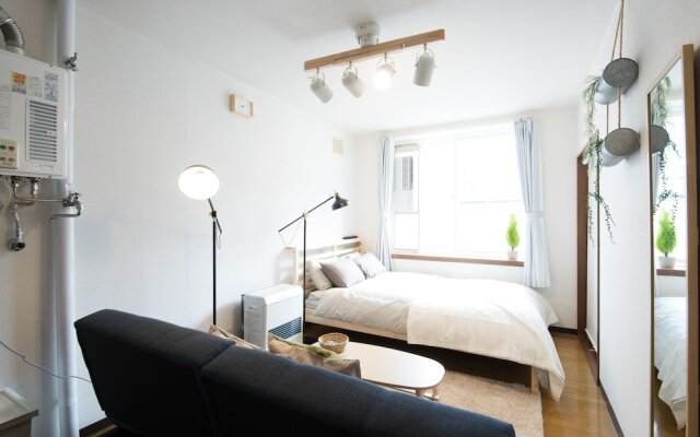 Grandeur South Room102201