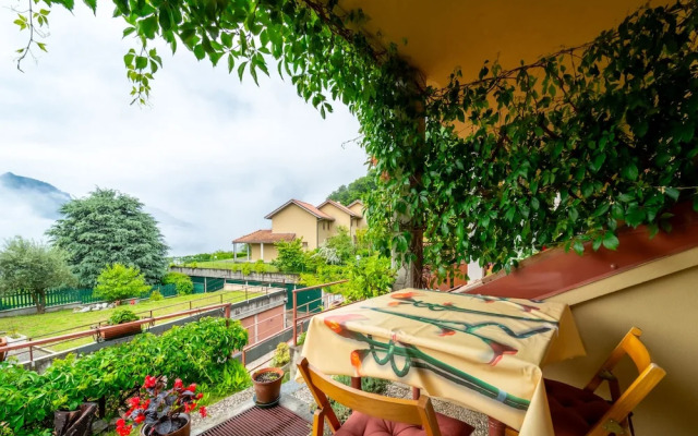 Crimson Apartment by Wonderful Italy