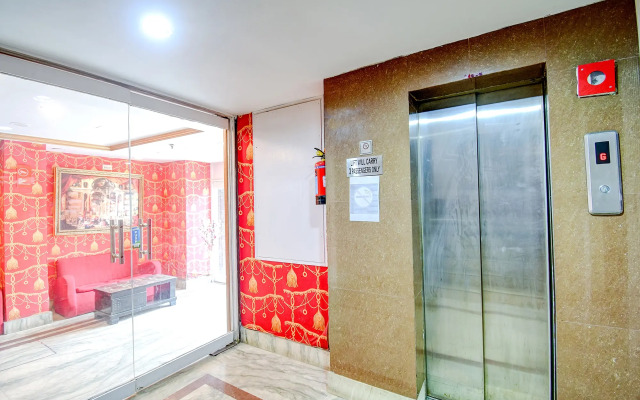 FabHotel Raj City Center 2