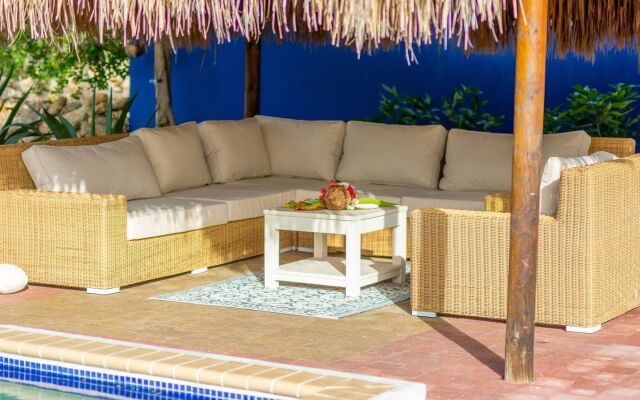 ◥ Caribbean Oasis with Tropical Garden & Pool ◤