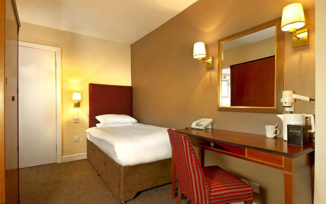 The Hillcrest Hotel, Sure Hotel Collection by Best Western