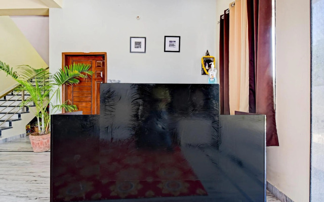 Collection O 83225 Hotel Shri Ganesh