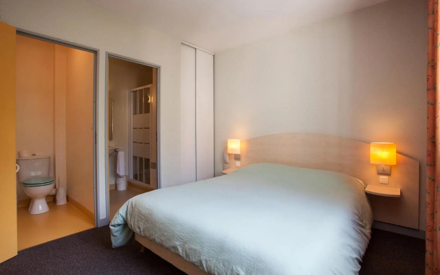 Logis Hôtel Le Lion d'Or