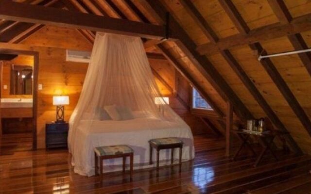 Admiral's Inn and Gunpowder Suites