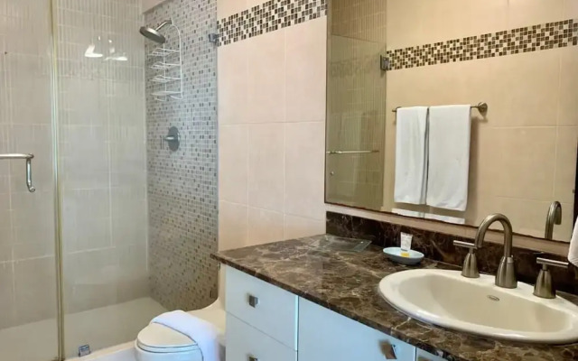 Mar Rojo I 2 Bedroom in Costa del Este