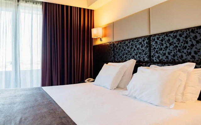 Axis Porto Business & Spa Hotel