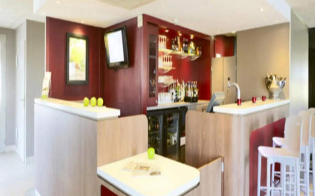 Hotel Campanile Auxerre - Monéteau