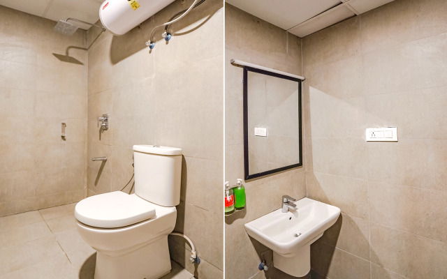 FabHotel Santosh Palace