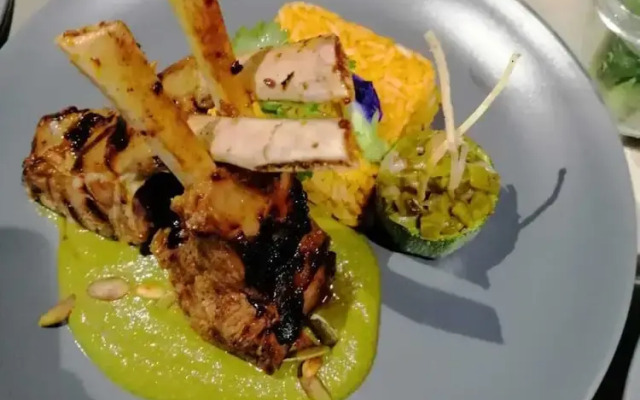 One Extra Free Night Staying 3 Nights Intl Chef & Yacht - Brekky Available