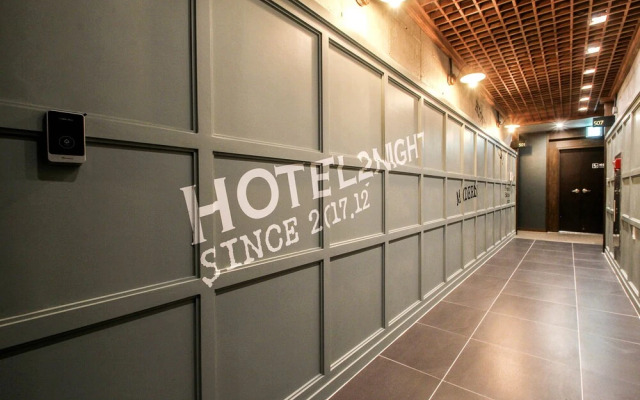 2Night Hotel