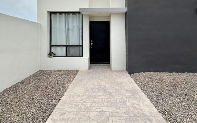 Serene Retreat With Exclusive Pool Haven