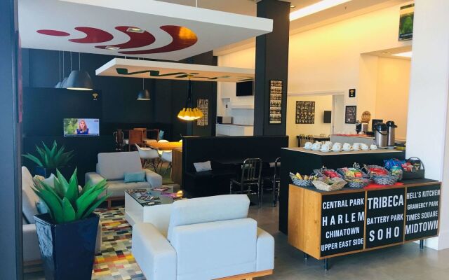 Golden Tower Shopping by Fênix Hotéis