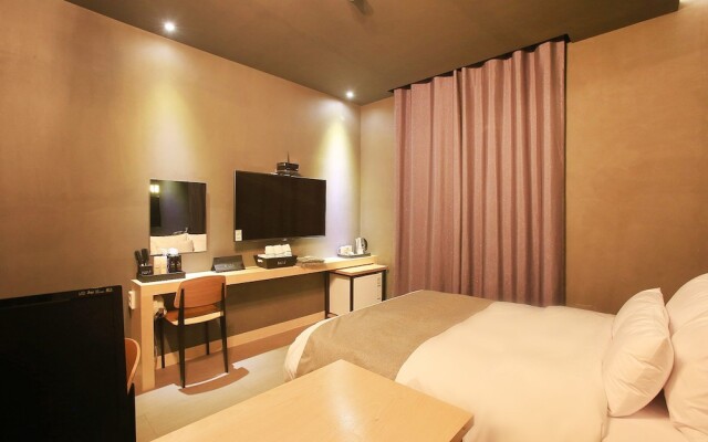 Hotel Form