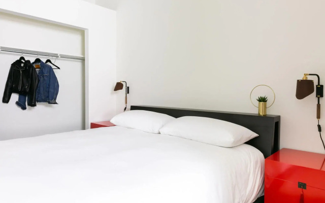 Hotel Clemons