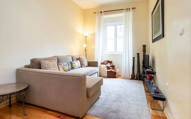 Spacious & Modern Flat in the heart of Lisbon