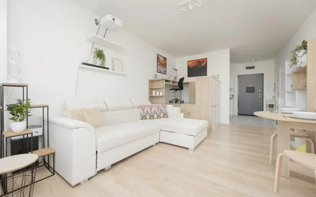 Business Studio Sikorskiego by Renters