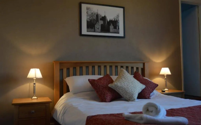 The Crown Hotel