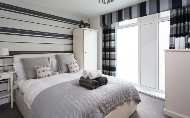 Reubens Court and City Apartments