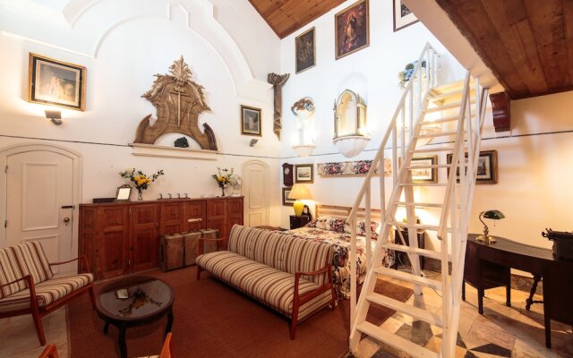 Shepinetree - Capela House