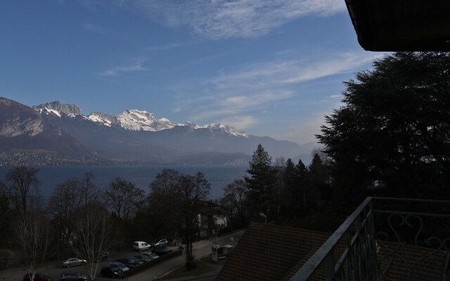 Charming 30m² studio close to the lake