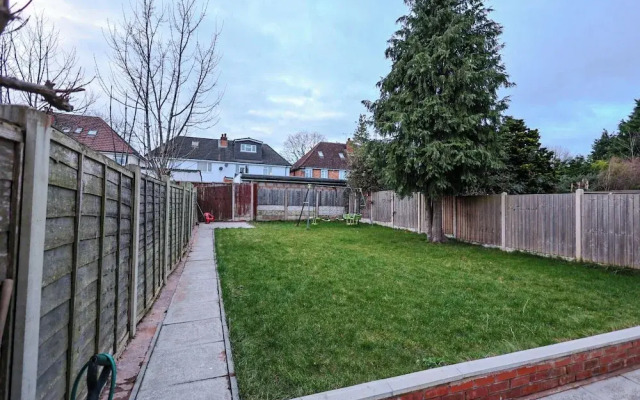 Sleeps17 Bliss 7-bedroom Luxury Escape Birmingham