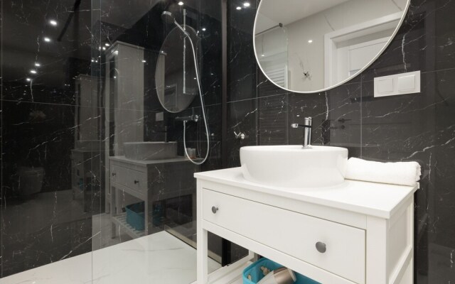 Apartment Jasna by Renters