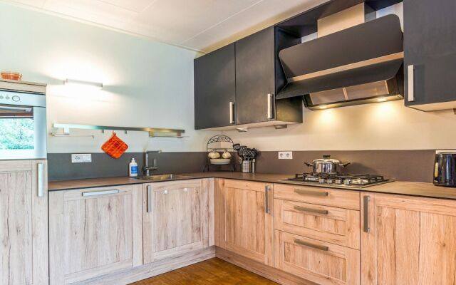 Sun Kissed Bungalow in Uden with Sauna, Hot Tub, Terrace
