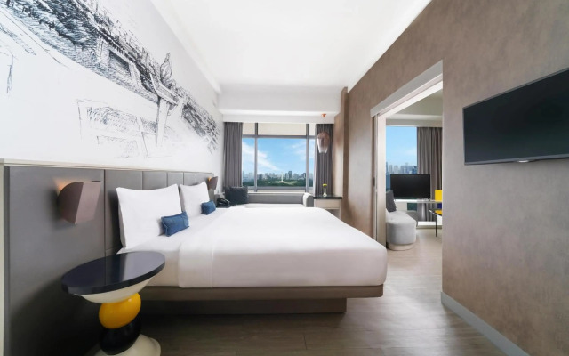 YELLO Hotel Harmoni Jakarta