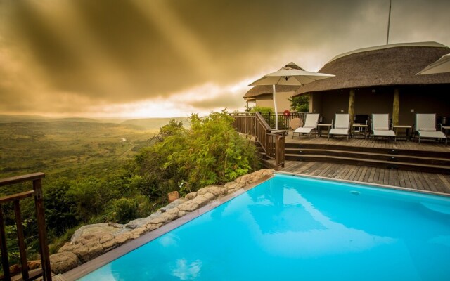 Umzolozolo Private Safari Lodge