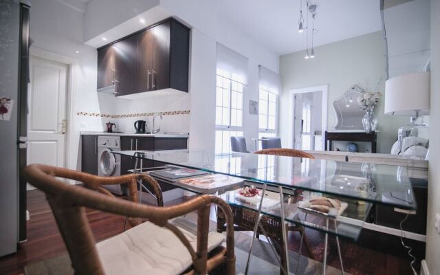 Cozy and Quiet Apartment in Town Centre