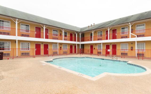 OYO Hotel San Antonio Lackland near Seaworld