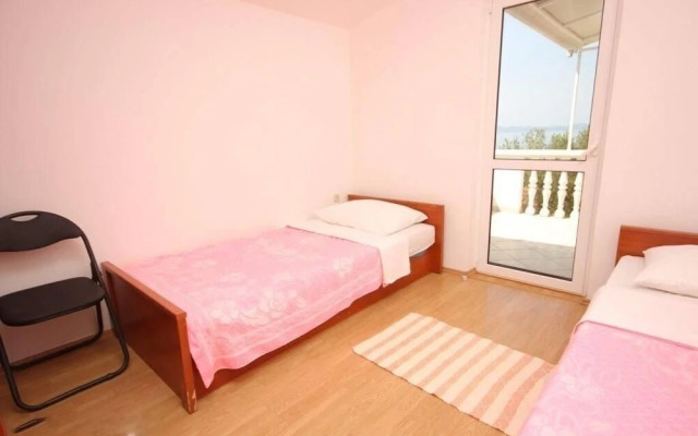 Glory - 100m From Beach - A1