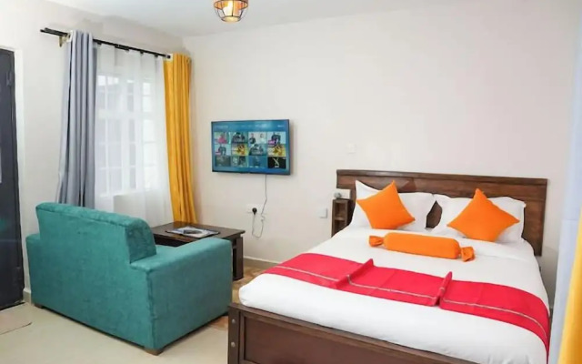 Lux Suites Studio City Apartments