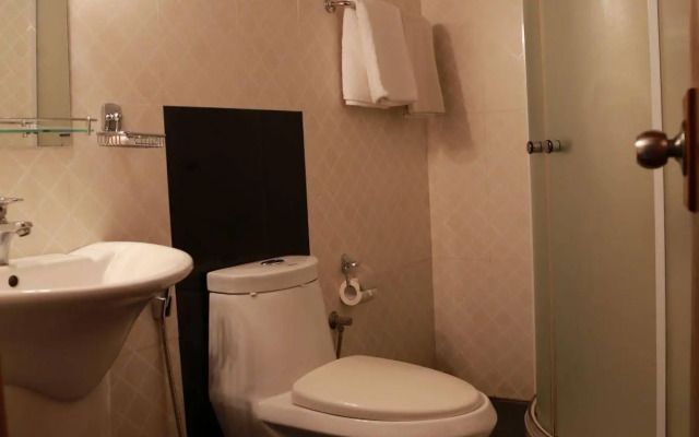 Grand Kalundawa Waterfront Resort