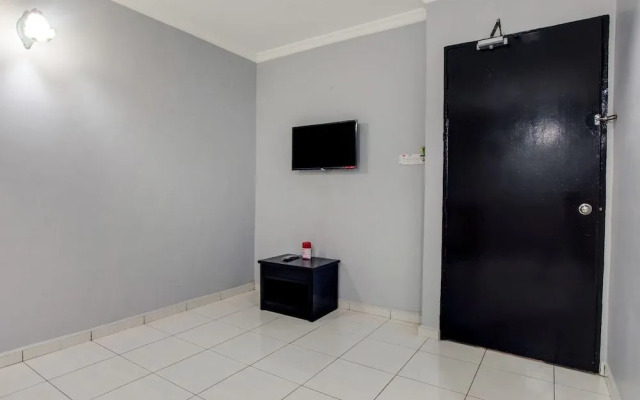 OYO 89568 Mangrove Hotel