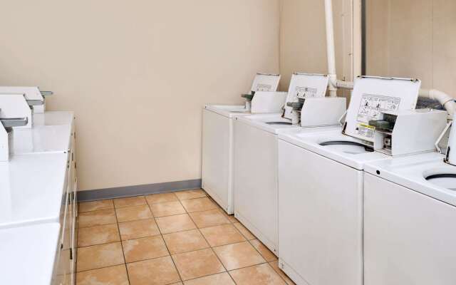 Econo Lodge Inn & Suites Port Arthur near Sabine Pass