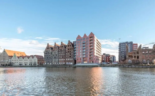 Downtown Apartments Waterlane Island - Riverview Pool, SPA, Gym & Parking