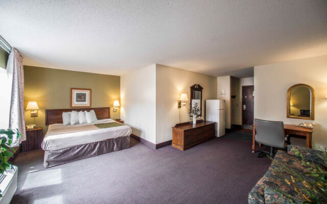 Econo Lodge Marion, IN, 46952