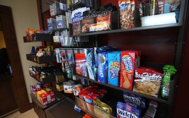 Marriott Riverside at the Convention Center